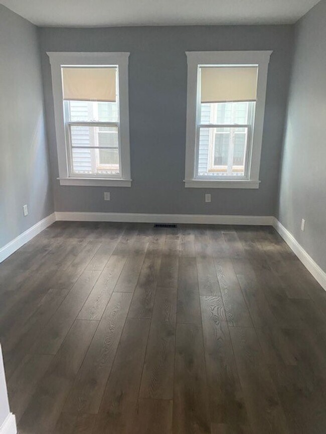 Building Photo - 53 Orlando St