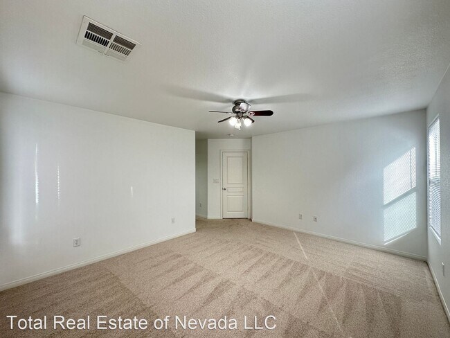 Building Photo - 3 br, 2.5 bath House - 4859 Golden Shimmer...