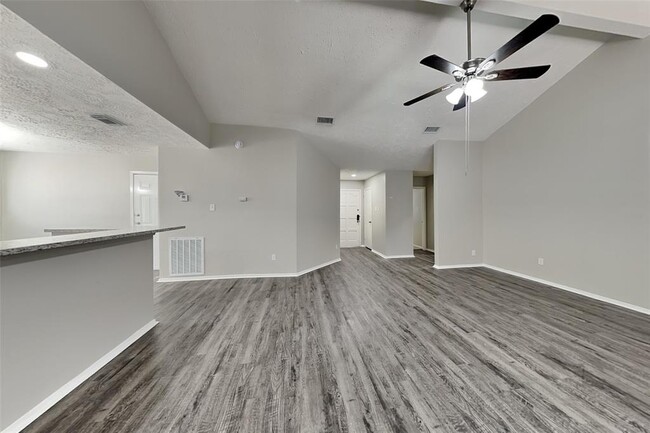 Building Photo - 7426 Boysenberry Ln