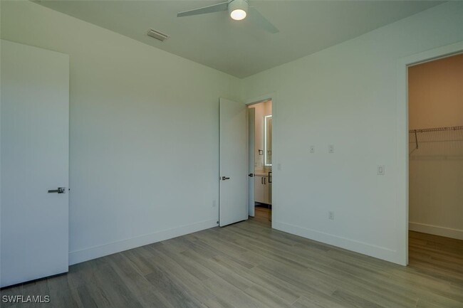 Building Photo - 1227 NW 40th Pl