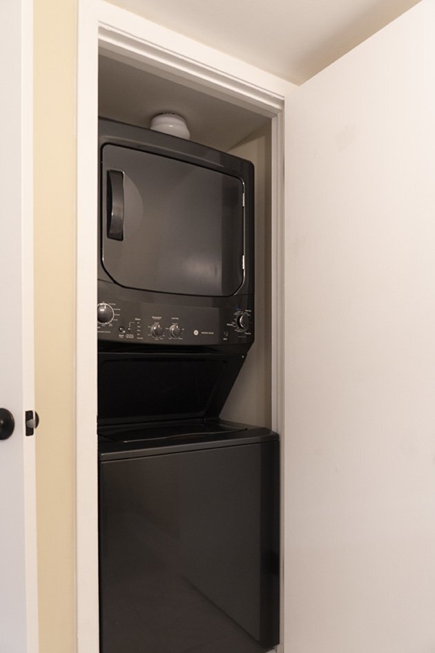 Building Photo - 1 bedroom 1 bath first floor condo unit | ...