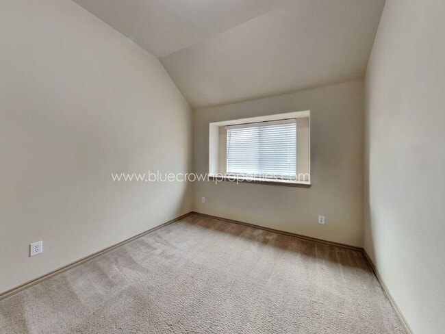 Building Photo - 2172 Liriope Ln