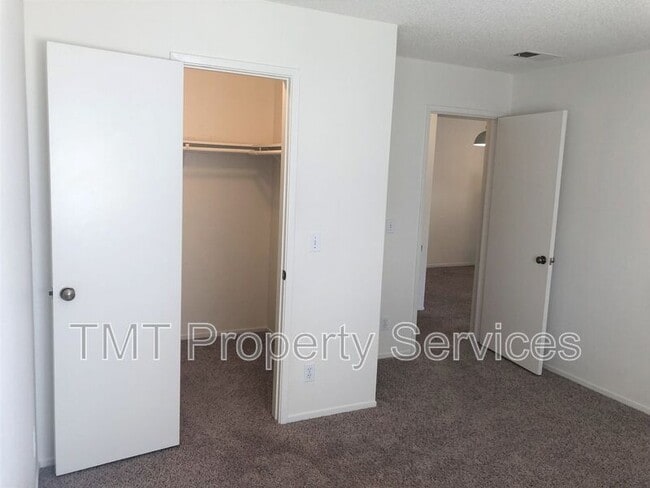 Building Photo - 321 Inger Dr