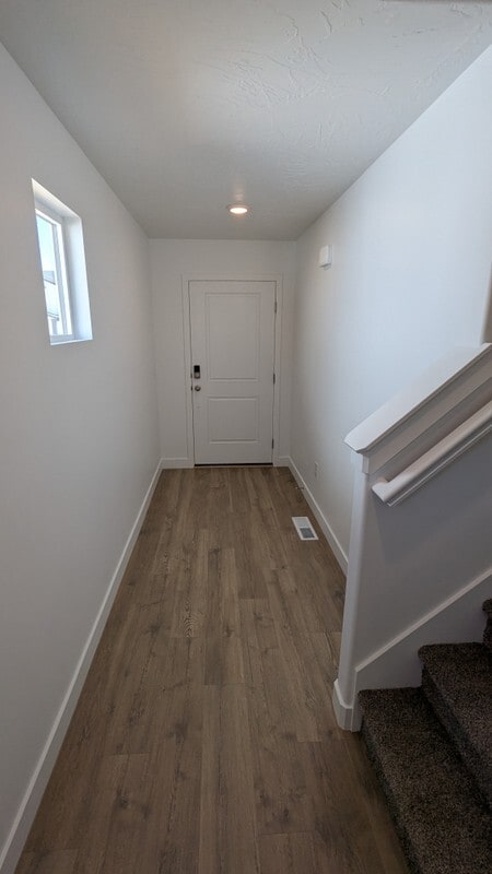 Building Photo - 604 S Rockwell Ln