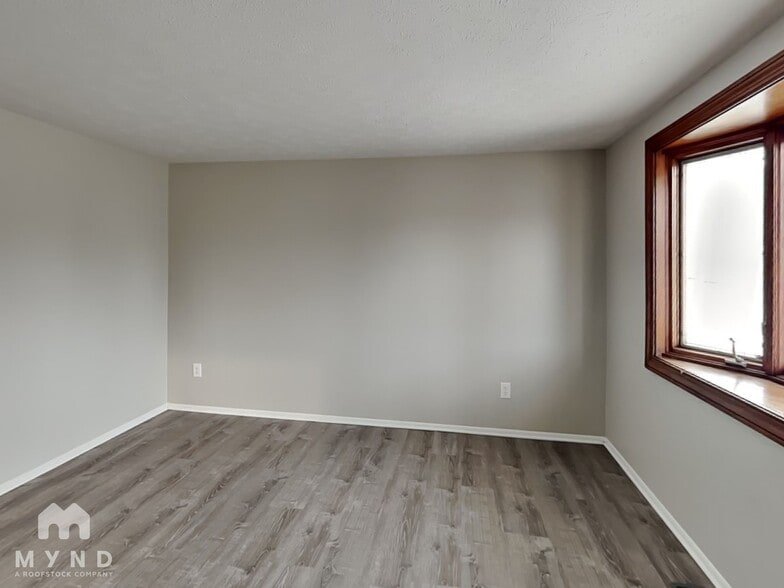 Building Photo - 2933 Renfro Rd