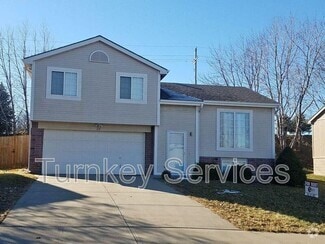 Building Photo - 1121 Devon Dr