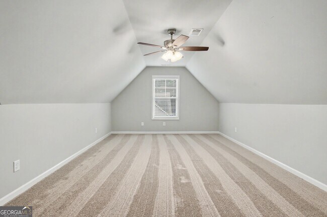 Building Photo - 270 S Ridge