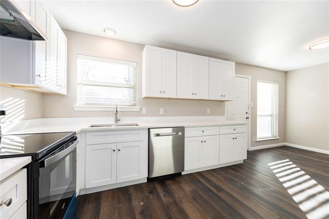 Building Photo - 1022 Daniels Dr