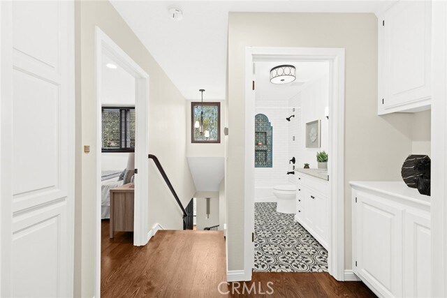 Building Photo - 1647 N Santa Anita Ave