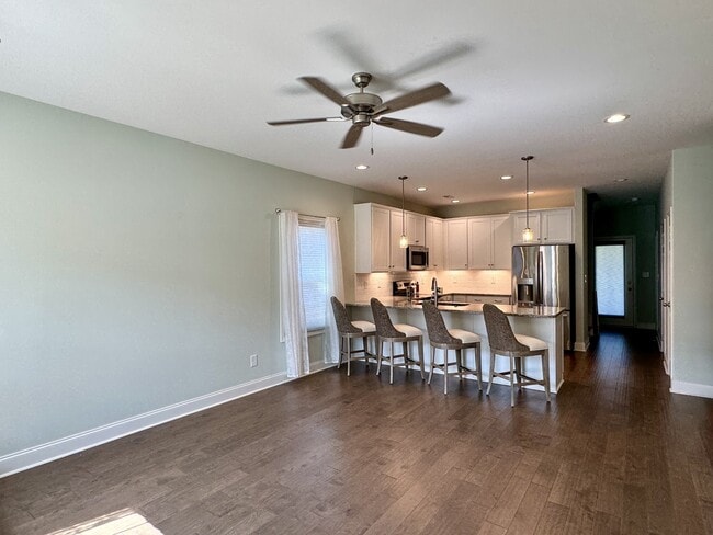 Building Photo - 336 Jacksonian Way