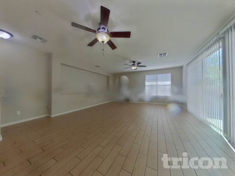 Building Photo - 12509 W Via Dona Rd