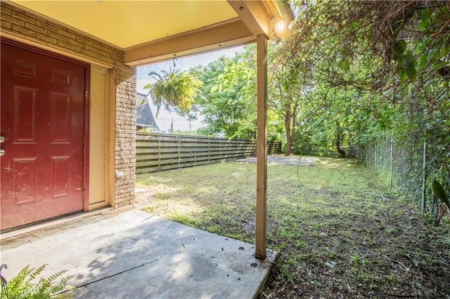 Building Photo - 2452 Copernicus St