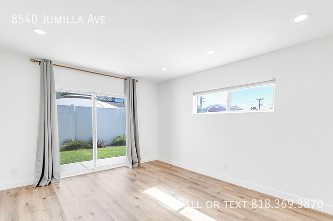 Building Photo - STYLISH AND MODERN 3BR/2BA IN RESIDENTIAL ...