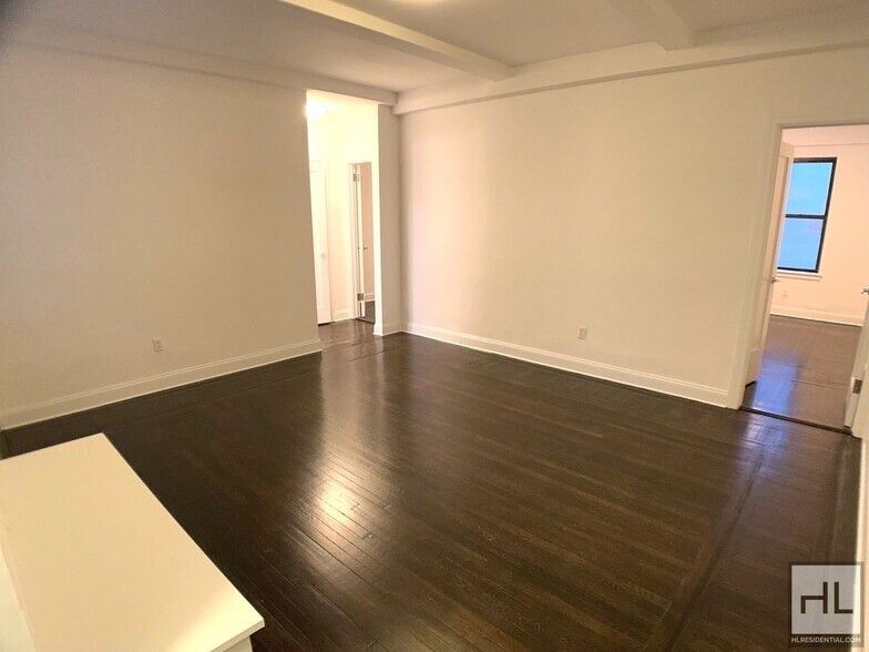 Primary Photo - WEST 55 STREET