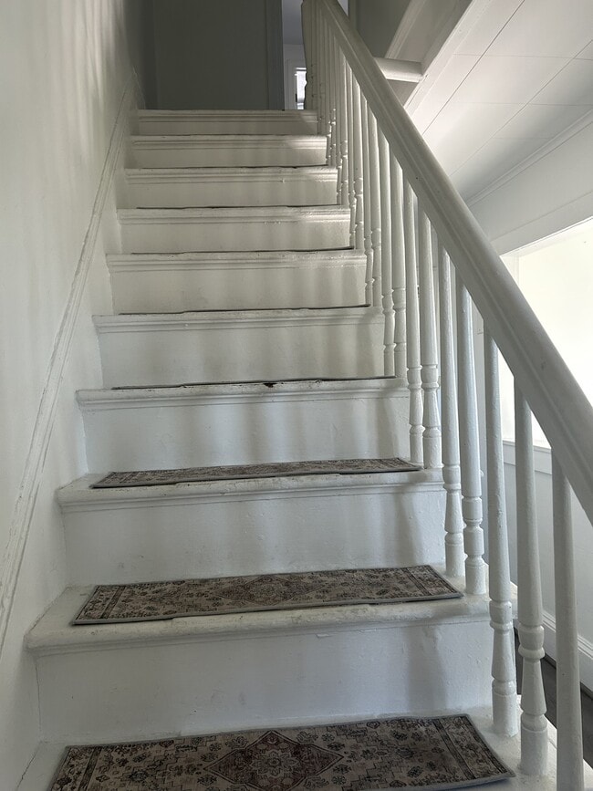 Building Photo - 11 Trinity St