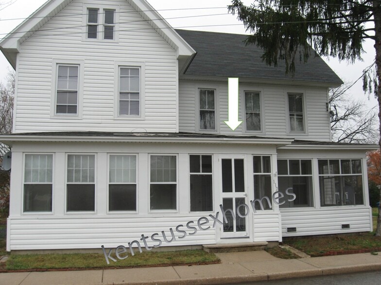 Duplex property; Unit A is the right side - 112 Mechanic Street