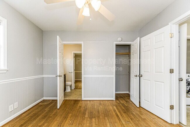 Building Photo - 208 E Geer St