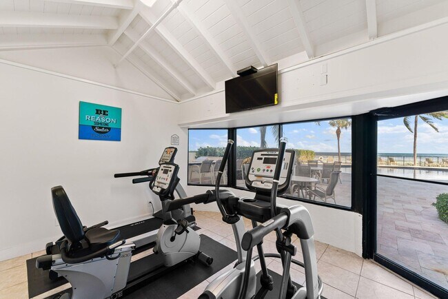 Building Photo - 100 S Beach Rd