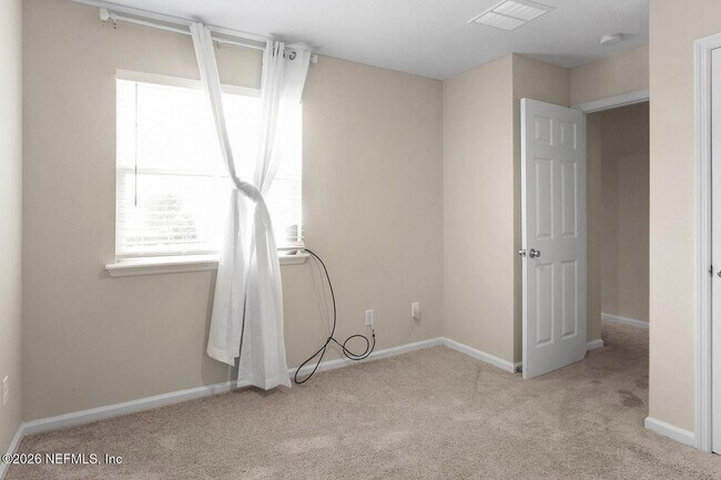 Building Photo - 9787 Fiddleback Ln