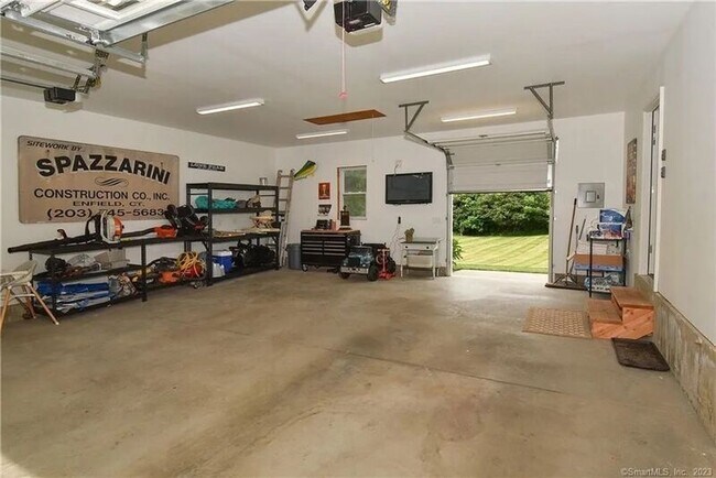 Building Photo - 281 Abbe Rd