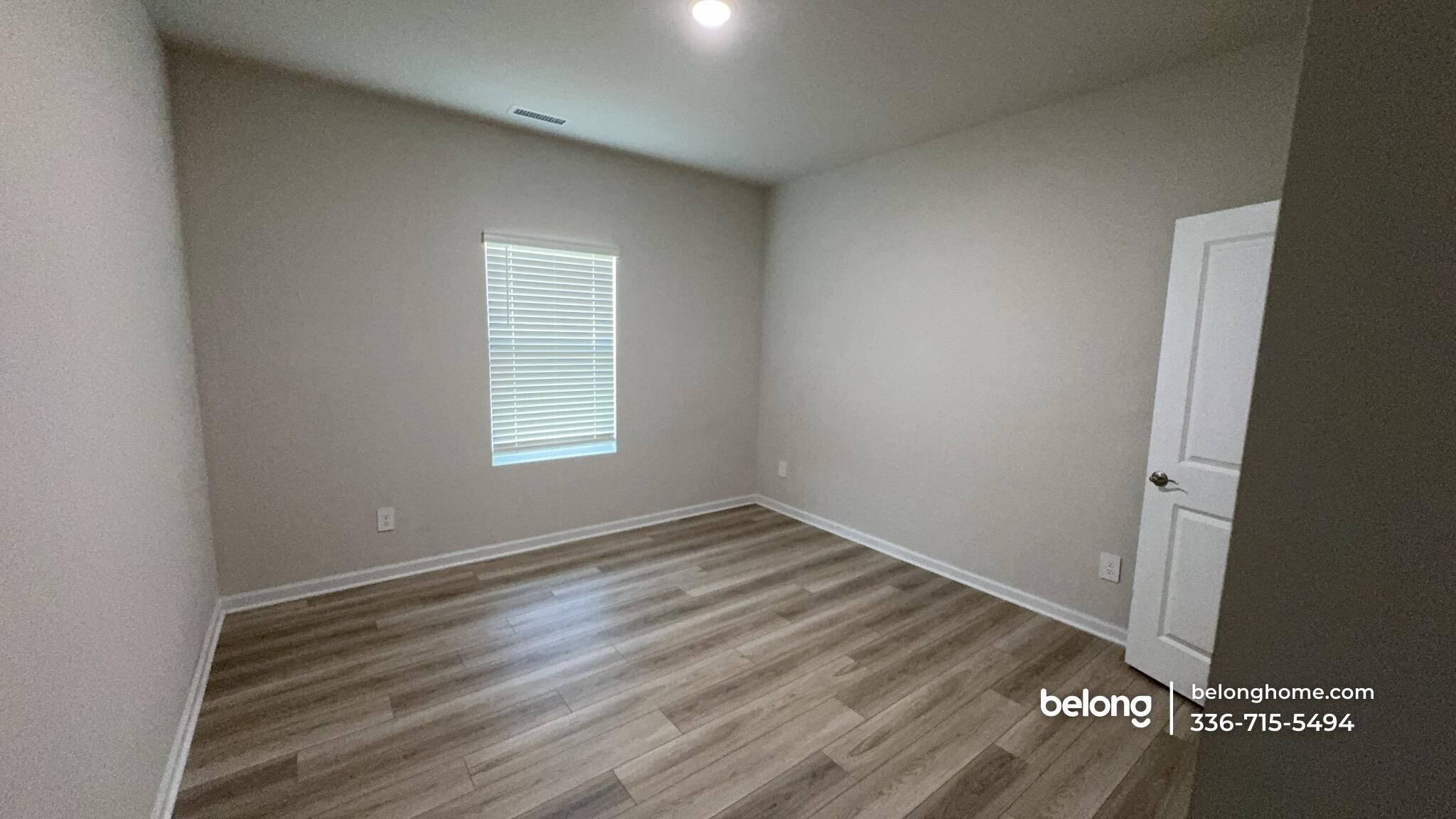 Building Photo - 713 Riguard Wy
