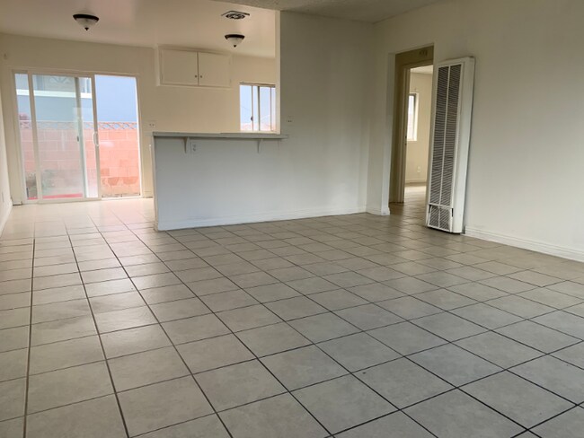 Building Photo - 3411 Orange Ave