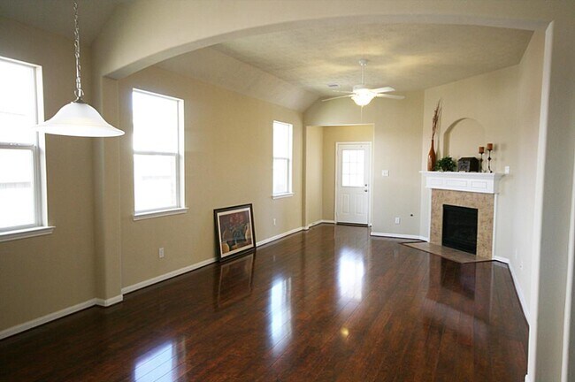 Building Photo - 24547 Foxberry Glen Ln