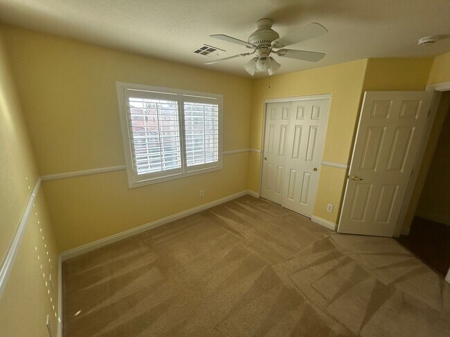 Building Photo - wonderful 3 bedroom home