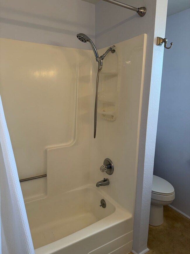Building Photo - Updated two-bedroom one bathroom duplex in Thurston!