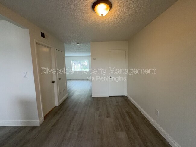 Building Photo - 2255 Cahuilla St