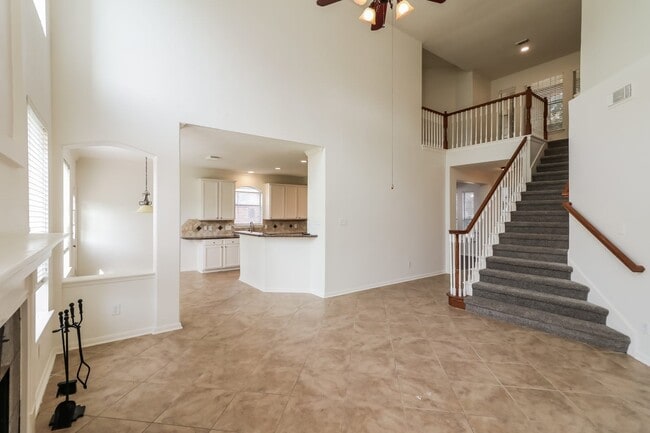 Building Photo - 1331 Blackheath Ct