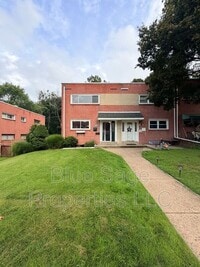 Building Photo - 2118 Valleyview Dr