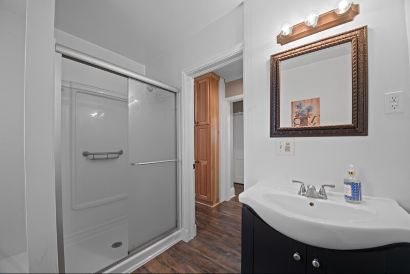 Building Photo - 14 Concord St