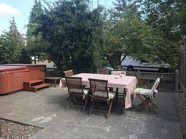 Building Photo - 1002 N 5th St