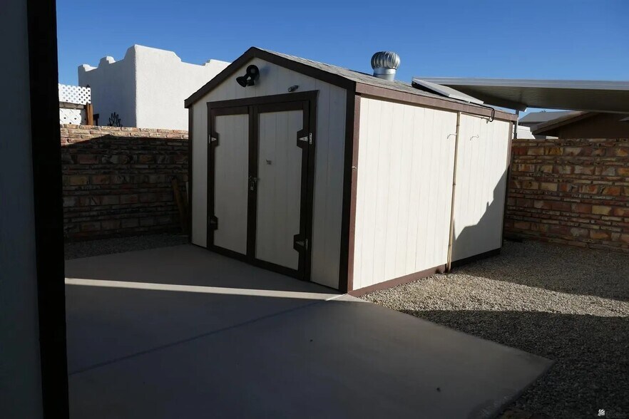 Building Photo - 13790 E 53rd Ln