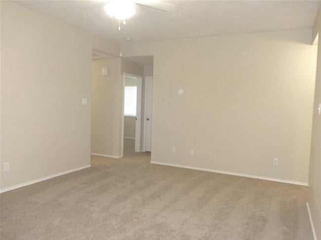 Building Photo - 14238 Bonham Oaks Ln