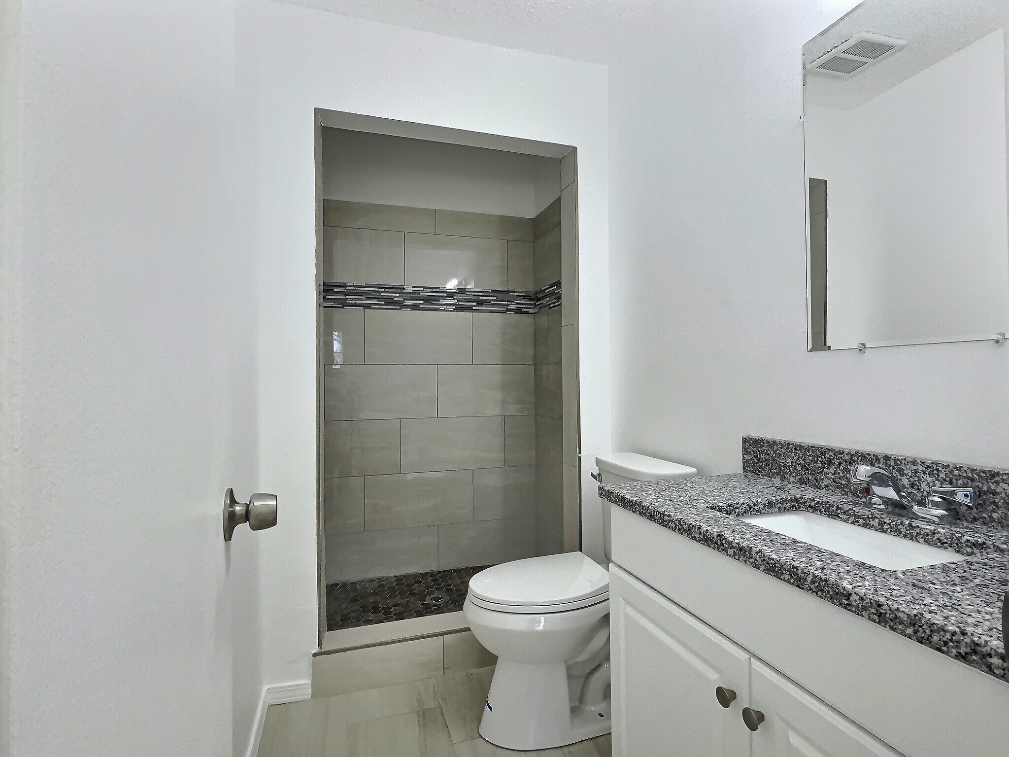 Building Photo - 3135 S 130th East Plz