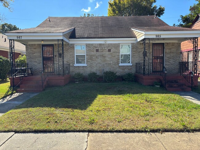 Building Photo - 985 Marble Ave