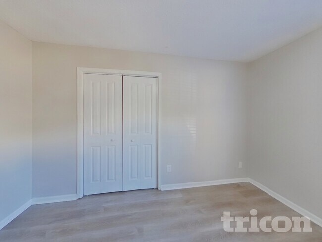 Building Photo - 114 Scarborough Ct