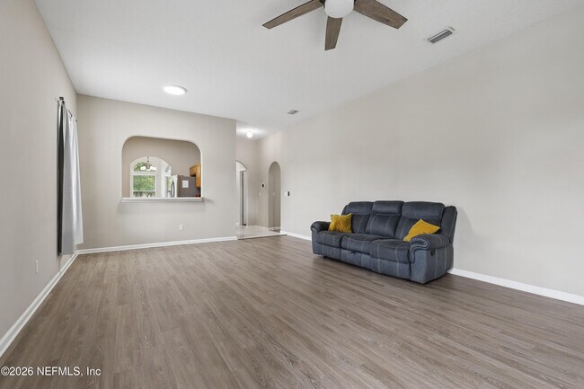 Building Photo - 11242 Panther Creek Pkwy