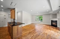 Building Photo - 21 Seir Hill Rd