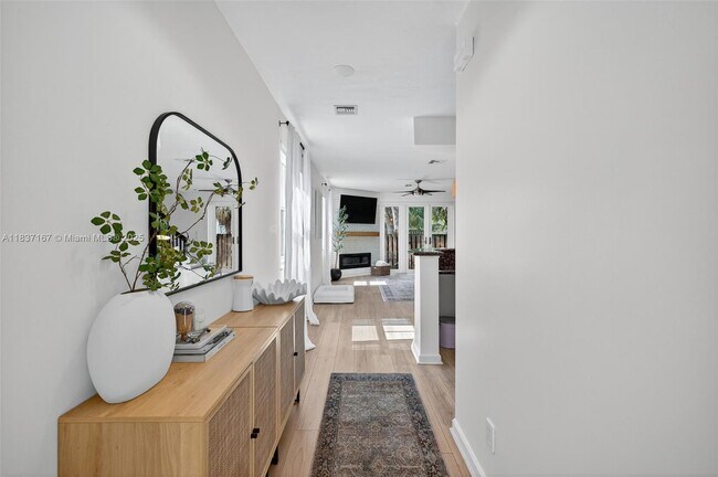 Building Photo - 1214 W Las Olas Blvd