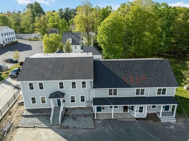 Building Photo - 192 Main St