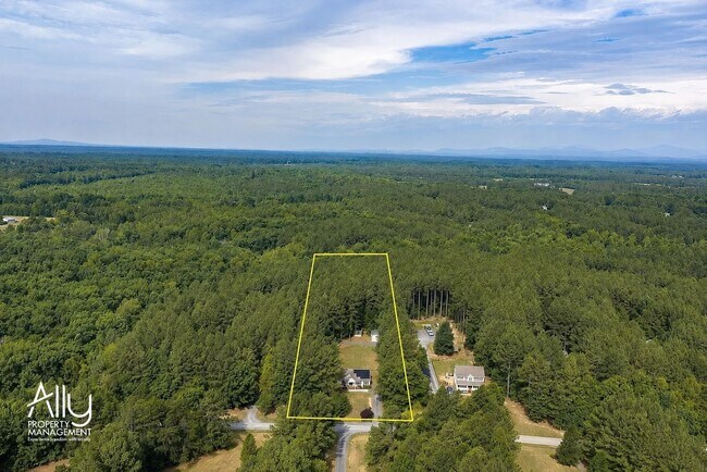 Building Photo - 1167 Georgia Creek Rd