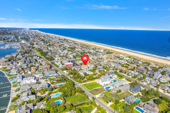 Building Photo - 45 Strickland St