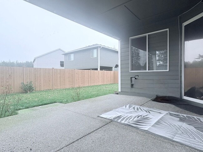 Building Photo - Stunning 4-Bedroom Spanaway Home with Spacious Living & Modern Comforts