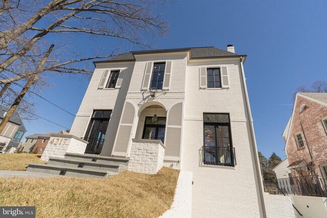 Building Photo - 4217 46th St NW