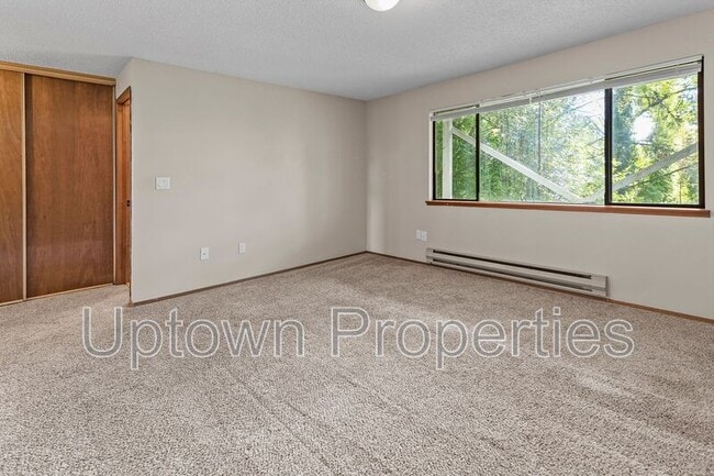 Building Photo - 250 Cervantes Cir
