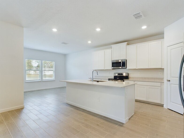 Building Photo - 6559 SW 89th Loop