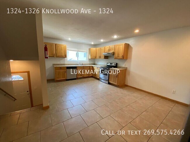 Building Photo - 1324-1326 Knollwood Ave-1324
